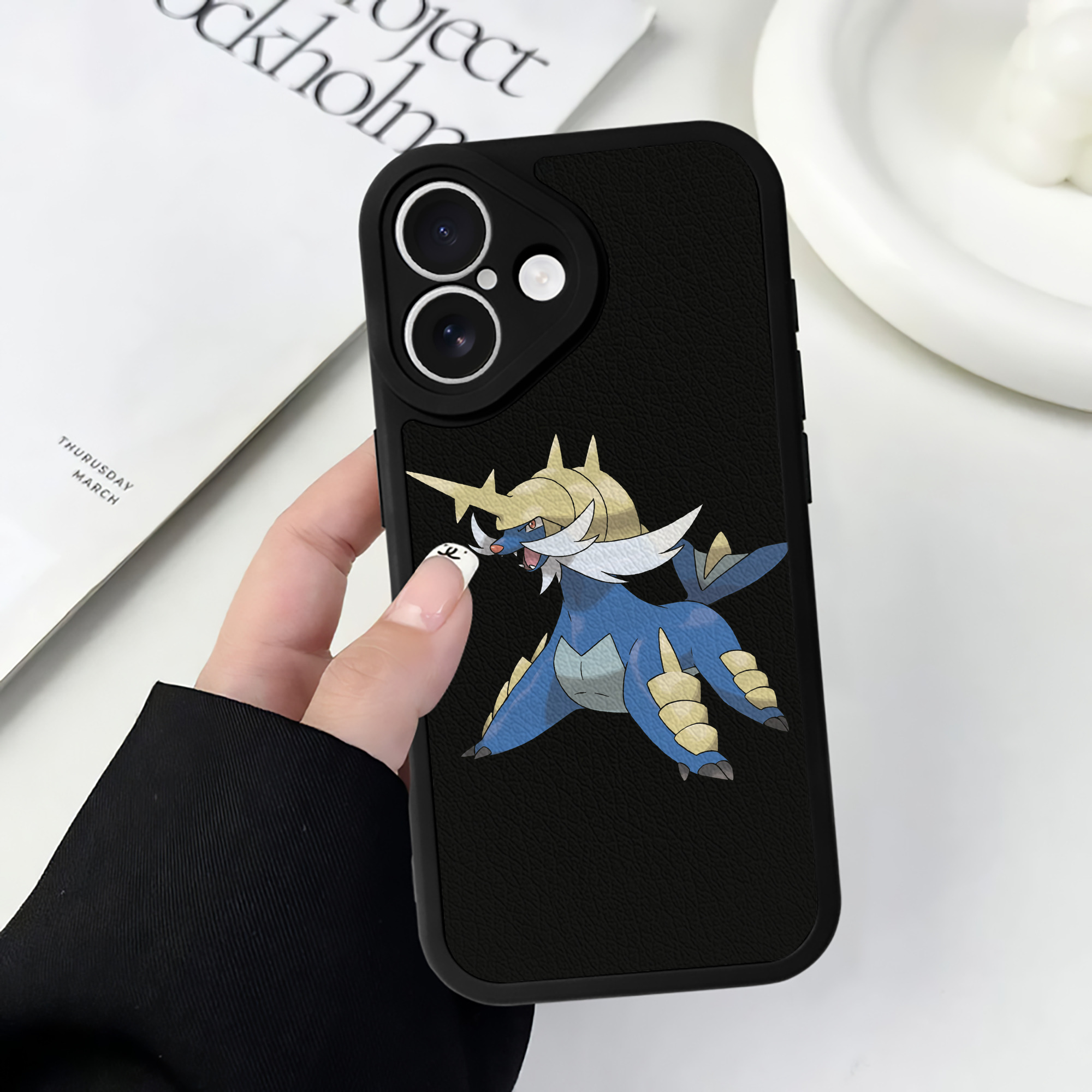 （画像用） ポケットモンスター Pokémon 【iPhone 16シリーズ対応】シリコンスマホケース（レザー調） 材質：シリコン
